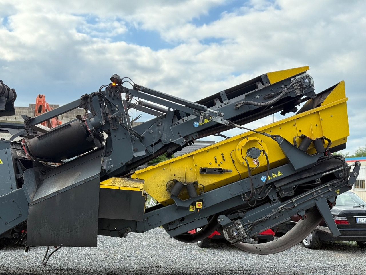 KEESTRACK R3H Mobile Brecheranlage mit Siebmodul в лизинг KEESTRACK R3H Mobile Brecheranlage mit Siebmodul: фото 11 KEESTRACK R3H Mobile Brecheranlage mit Siebmodul в лизинг KEESTRACK R3H Mobile Brecheranlage mit Siebmodul: фото 11