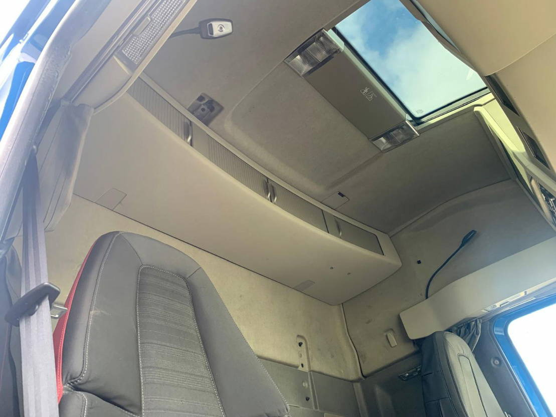 Volvo F Trekkers TE Huur, €595 Zonder Verdere Kosten - Тягач: фото 4 Volvo F Trekkers TE Huur, €595 Zonder Verdere Kosten - Тягач: фото 4