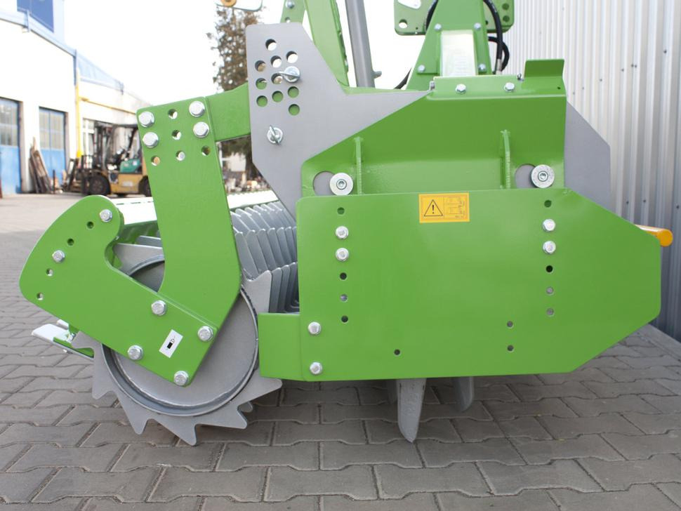 Bomet Kreiselegge / Power harrow / Herse rotative / Erpice rotante / Grada rotativa / Brona wirnikowa 3 m - Активная борона: фото 3 Bomet Kreiselegge / Power harrow / Herse rotative / Erpice rotante / Grada rotativa / Brona wirnikowa 3 m - Активная борона: фото 3