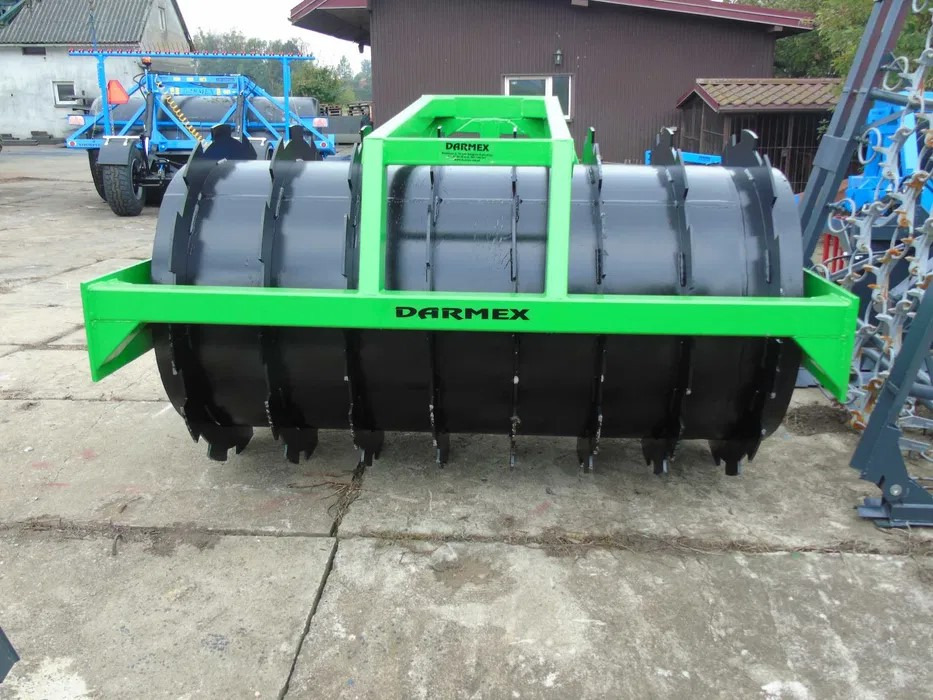Darmex Silowalze / Silage compaction roller / Rouleau de l’ensilage / Rullo /Rodillo / Wał do gniecenia pryzm 2,2 m - Полевой каток: фото 2 Darmex Silowalze / Silage compaction roller / Rouleau de l’ensilage / Rullo /Rodillo / Wał do gniecenia pryzm 2,2 m - Полевой каток: фото 2