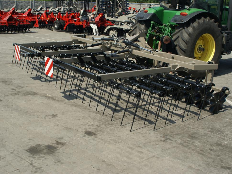 ROLEX Mulchegge / Mulch harrow / Herse de déchaumage / Erpice pacciamante / Борона для мульчирования / Brona mulczowa 7,5 m - Борона пружинная: фото 1 ROLEX Mulchegge / Mulch harrow / Herse de déchaumage / Erpice pacciamante / Борона для мульчирования / Brona mulczowa 7,5 m - Борона пружинная: фото 1