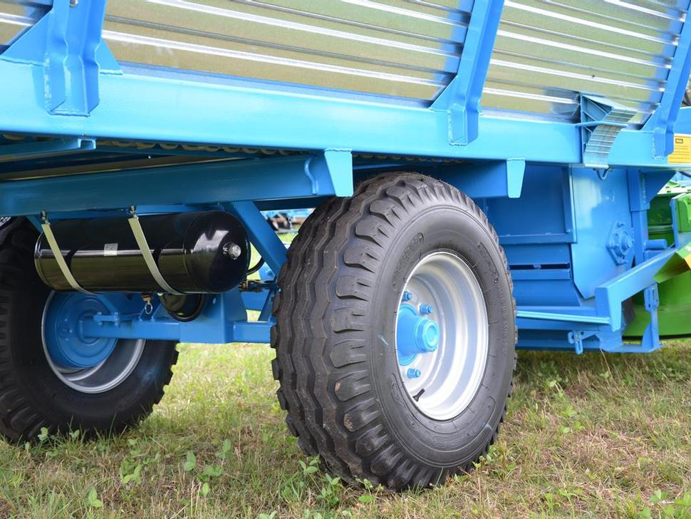 ZAMET Mähladewagen / Green forage mower / Remorque autochargeuse / Autocaricante / Самозагружающийся прицеп с косилкой / Przyczepa samozaładowcza z kosiarką bebnową T635 - Самозагружающийся прицеп: фото 3 ZAMET Mähladewagen / Green forage mower / Remorque autochargeuse / Autocaricante / Самозагружающийся прицеп с косилкой / Przyczepa samozaładowcza z kosiarką bebnową T635 - Самозагружающийся прицеп: фото 3