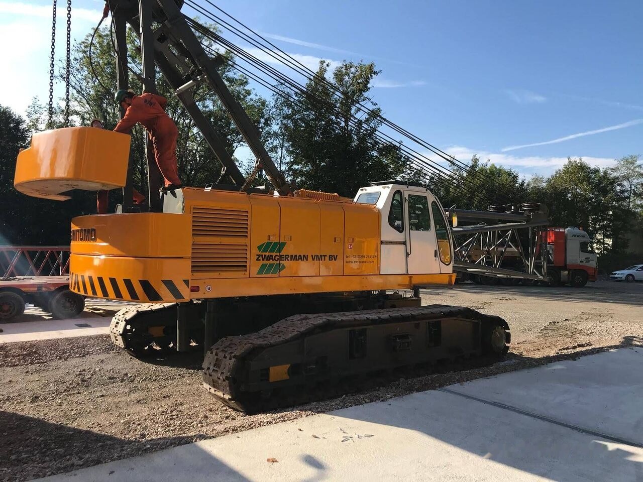 Sumitomo SC 900 - Гусеничный кран: фото 2 Sumitomo SC 900 - Гусеничный кран: фото 2