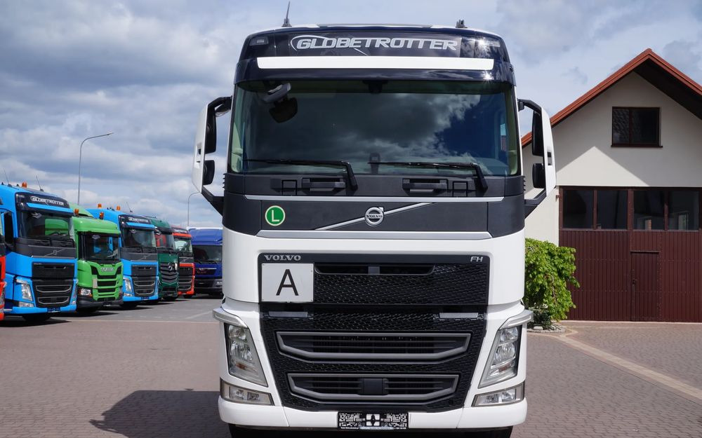 Volvo FH 460 6X2 HAKOWIEC MEILLER RK 20.70 OŚ SKRĘTNA I PODNOSZONA - Крюковой мультилифт: фото 2 Volvo FH 460 6X2 HAKOWIEC MEILLER RK 20.70 OŚ SKRĘTNA I PODNOSZONA - Крюковой мультилифт: фото 2