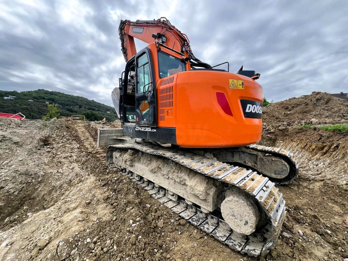 Doosan DX235 LCR-5 PELLE A CHENILLES 26T - Гусеничный экскаватор: фото 2 Doosan DX235 LCR-5 PELLE A CHENILLES 26T - Гусеничный экскаватор: фото 2