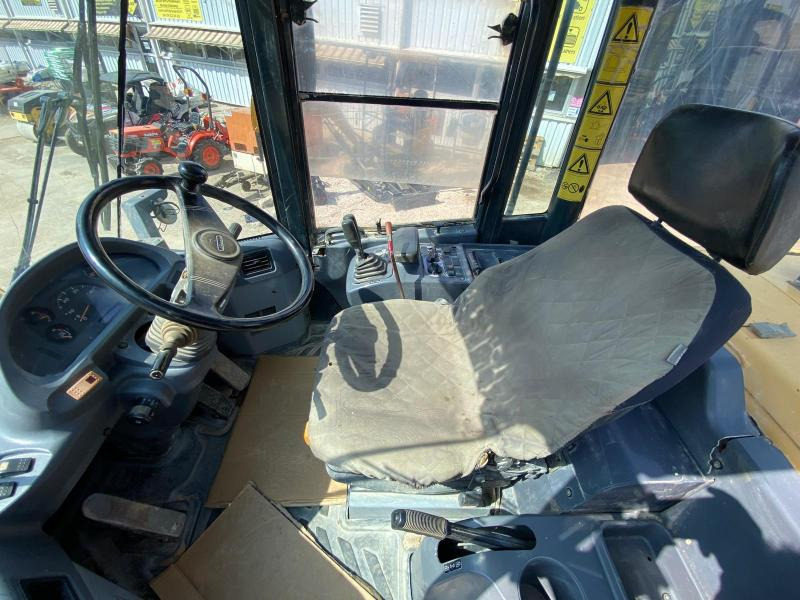 Колёсный погрузчик Komatsu WA250-5H Chargeuse à pneus: фото 10
