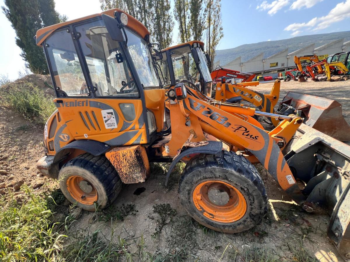 Venieri 263B PLUS CHARGEUSE SUR PNEUS - Колёсный погрузчик: фото 4 Venieri 263B PLUS CHARGEUSE SUR PNEUS - Колёсный погрузчик: фото 4