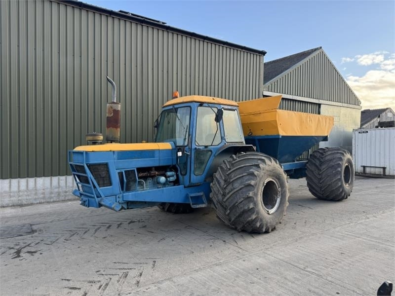 Ford 8210 Self Propelled Gravel Cart  - Трактор: фото 1 Ford 8210 Self Propelled Gravel Cart  - Трактор: фото 1