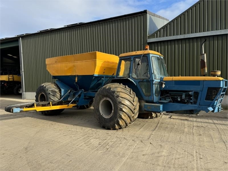 Ford 8210 Self Propelled Gravel Cart  - Трактор: фото 5 Ford 8210 Self Propelled Gravel Cart  - Трактор: фото 5