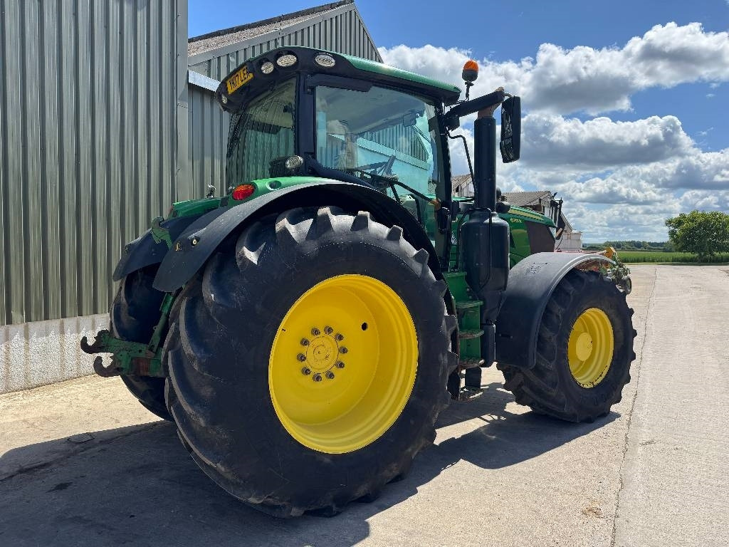 John Deere 6215 R AutoPower - Трактор: фото 4 John Deere 6215 R AutoPower - Трактор: фото 4