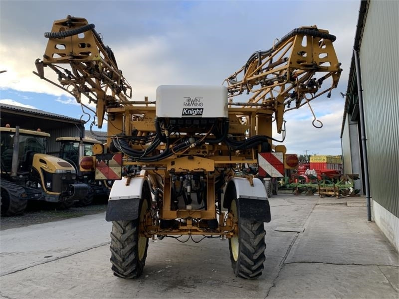 Навесной опрыскиватель Knight 28m 3800L Trailed Sprayer **Video Below**: фото 13