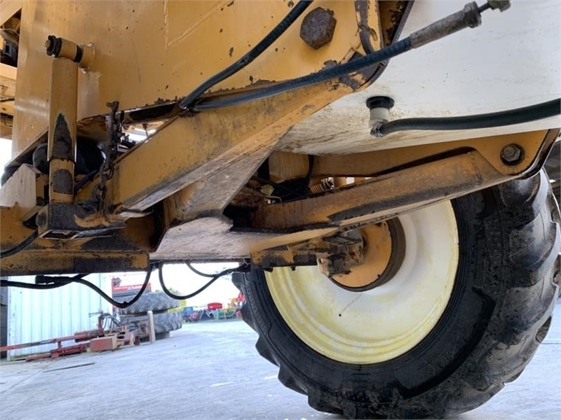 Навесной опрыскиватель Knight 28m 3800L Trailed Sprayer **Video Below**: фото 23