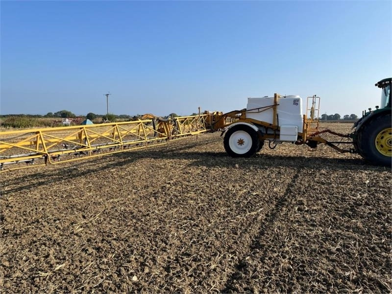 Навесной опрыскиватель Knight 28m 3800L Trailed Sprayer **Video Below**: фото 9