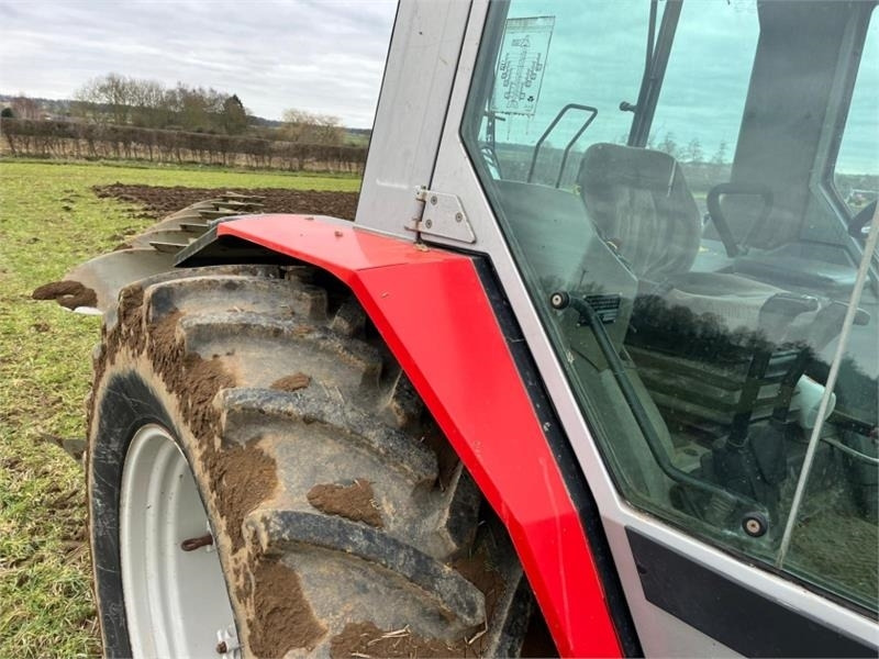 Massey Ferguson 3120 Dynashift - Трактор: фото 5 Massey Ferguson 3120 Dynashift - Трактор: фото 5