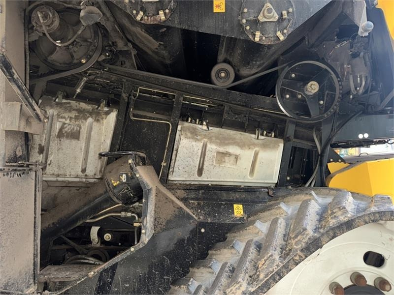 Навесное оборудование для комбайна New Holland CR9080 c/w 30ft Varifeed Header: фото 16 Навесное оборудование для комбайна New Holland CR9080 c/w 30ft Varifeed Header: фото 16