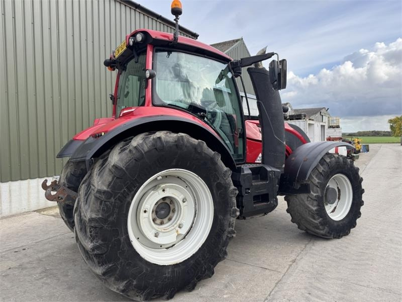 Valtra T174 Active  - Трактор: фото 4 Valtra T174 Active  - Трактор: фото 4