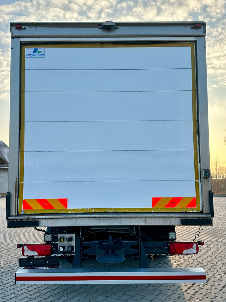 SCANIA G360 / IZOTERMA / 6.8 M DŁUGOŚCI / AUTOMAT / CAŁA NA PODUSZKACH / KLIMA POSTOJOWA / ELEKTRYCZNA ROLETA TYŁ / SYPIALKA - Изотермический грузовик: фото 4 SCANIA G360 / IZOTERMA / 6.8 M DŁUGOŚCI / AUTOMAT / CAŁA NA PODUSZKACH / KLIMA POSTOJOWA / ELEKTRYCZNA ROLETA TYŁ / SYPIALKA - Изотермический грузовик: фото 4