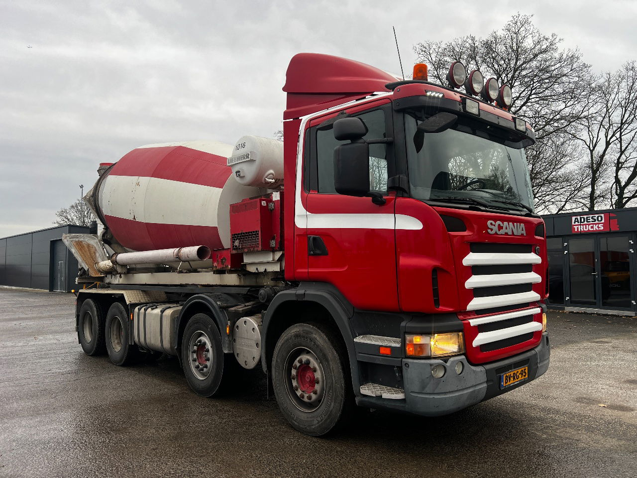 Scania G420 8x4 Liebherr 10m3 mixer met eigen motor - Автобетоносмеситель: фото 2 Scania G420 8x4 Liebherr 10m3 mixer met eigen motor - Автобетоносмеситель: фото 2