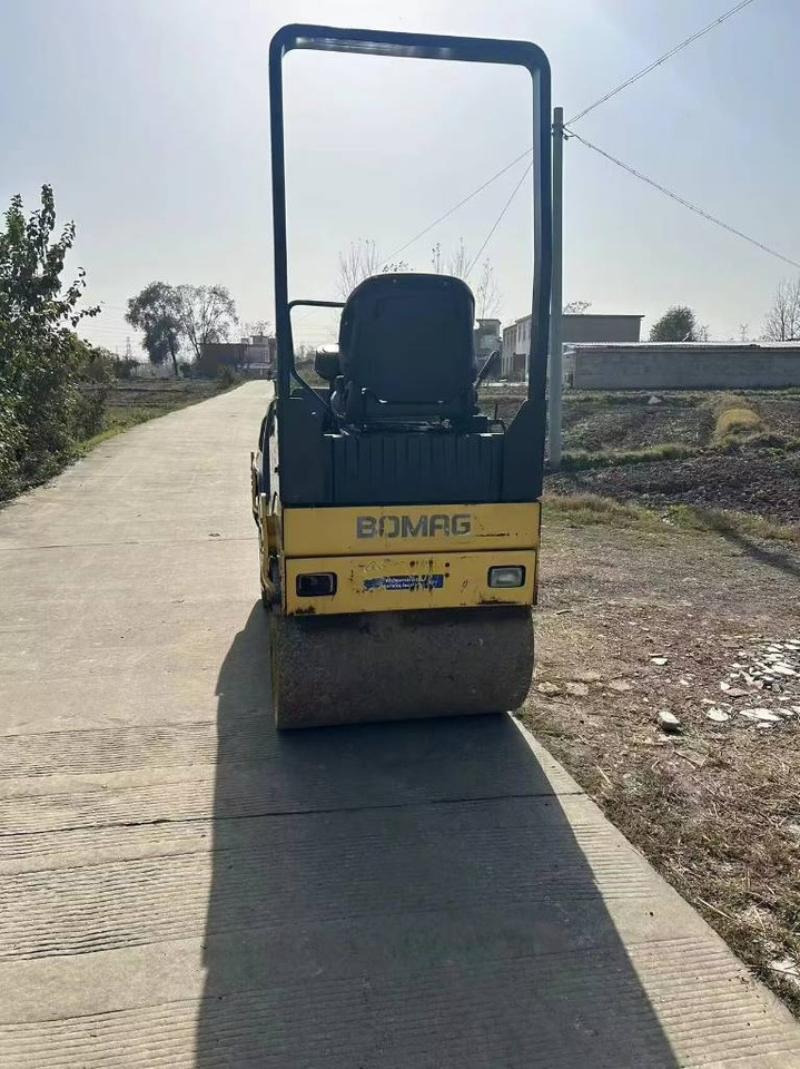 Bomag BW 100 AD - Дорожный каток: фото 3 Bomag BW 100 AD - Дорожный каток: фото 3