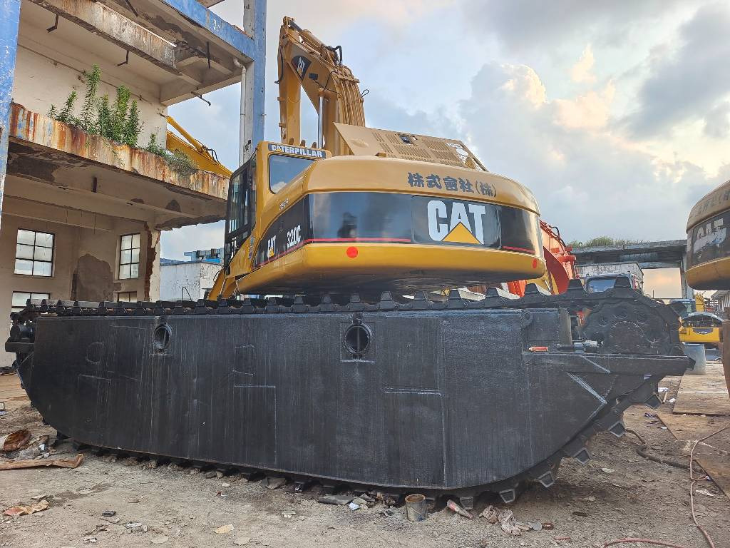 CAT 320 C - Водный экскаватор: фото 4 CAT 320 C - Водный экскаватор: фото 4