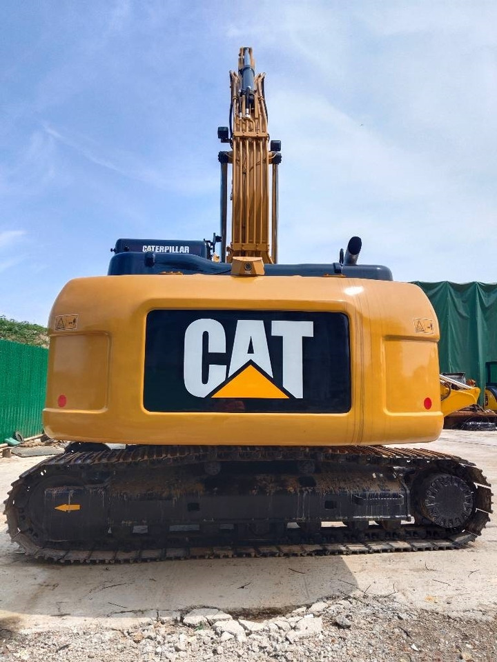 CAT 320 D - Гусеничный экскаватор: фото 2 CAT 320 D - Гусеничный экскаватор: фото 2