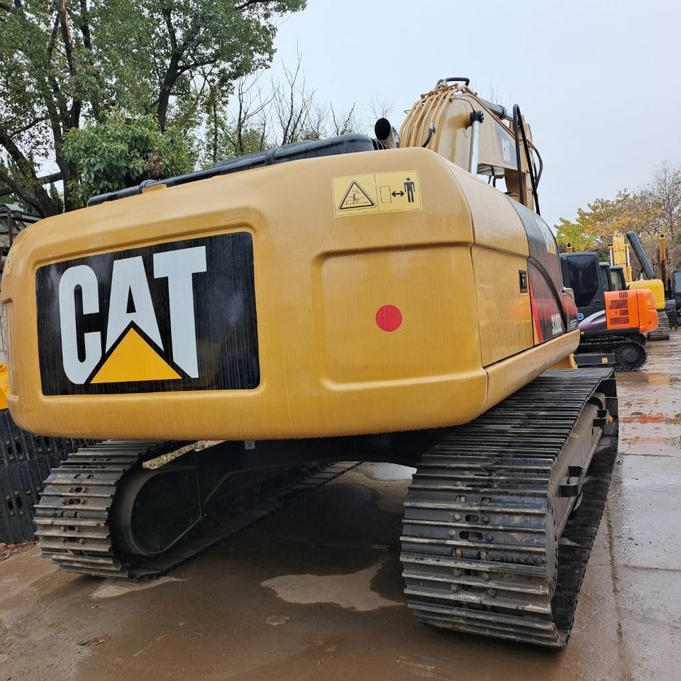 CAT 320 D L - Гусеничный экскаватор: фото 3 CAT 320 D L - Гусеничный экскаватор: фото 3