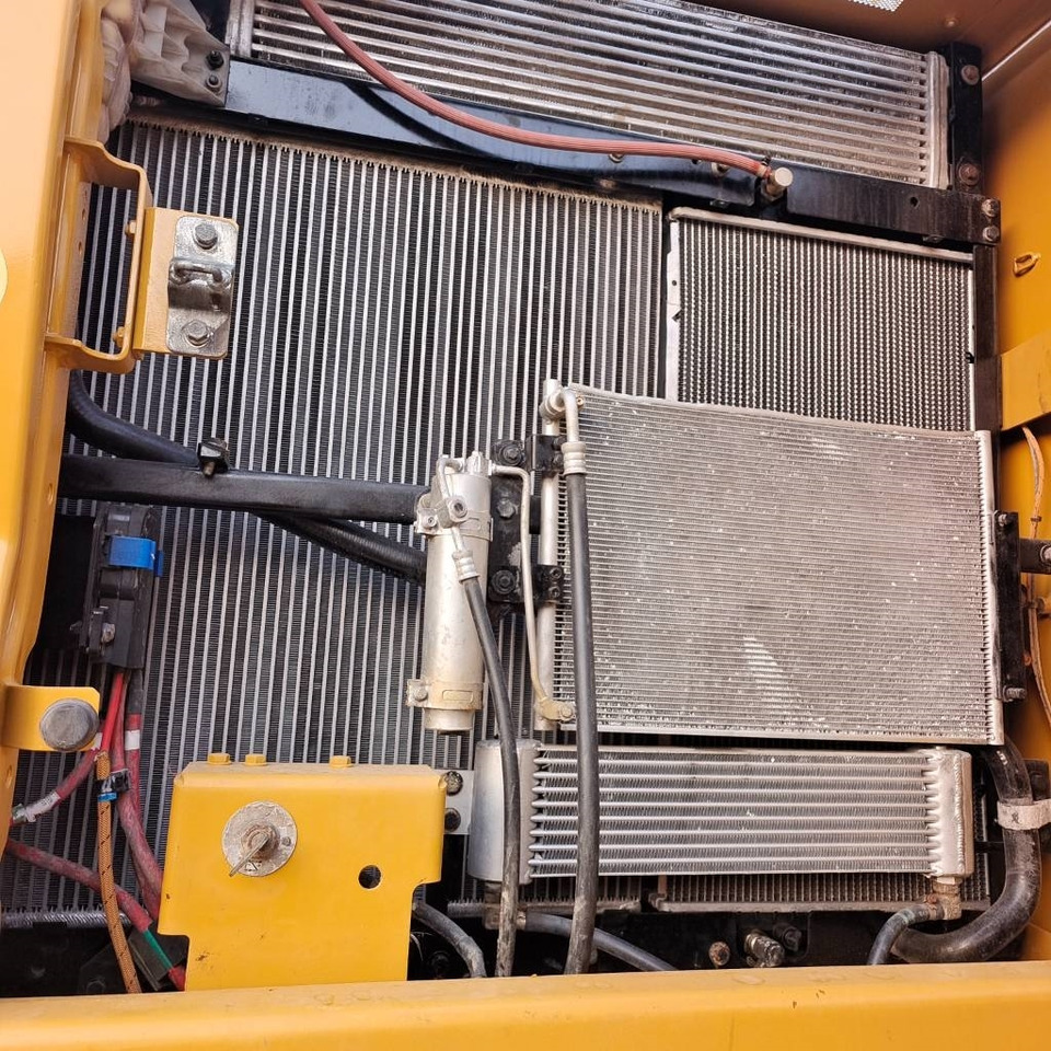 CAT 320 GC - Гусеничный экскаватор: фото 5 CAT 320 GC - Гусеничный экскаватор: фото 5