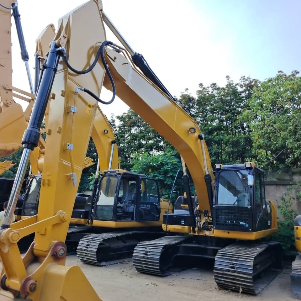 CAT 320D - Гусеничный экскаватор: фото 3 CAT 320D - Гусеничный экскаватор: фото 3