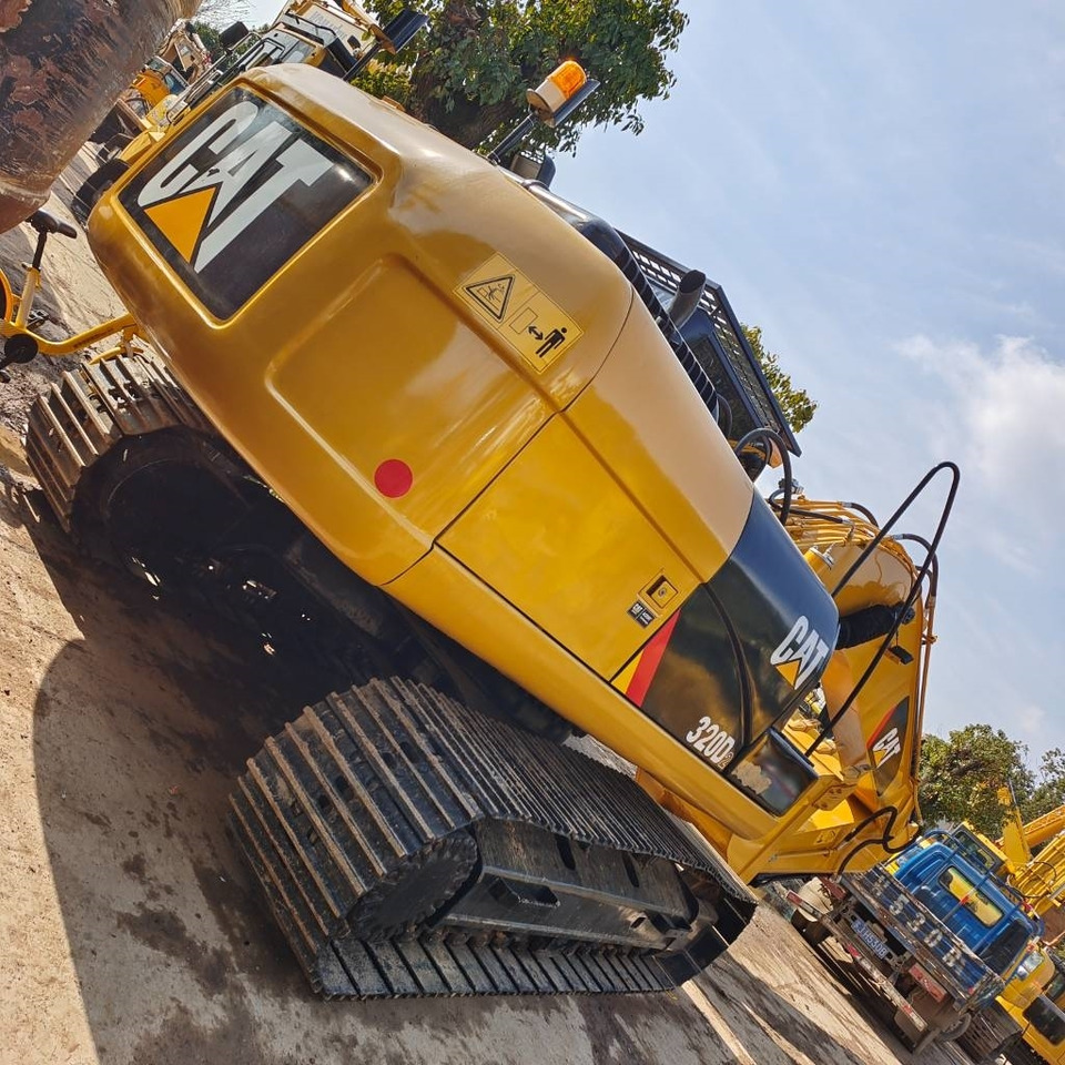 CAT 320D2 - Гусеничный экскаватор: фото 5 CAT 320D2 - Гусеничный экскаватор: фото 5