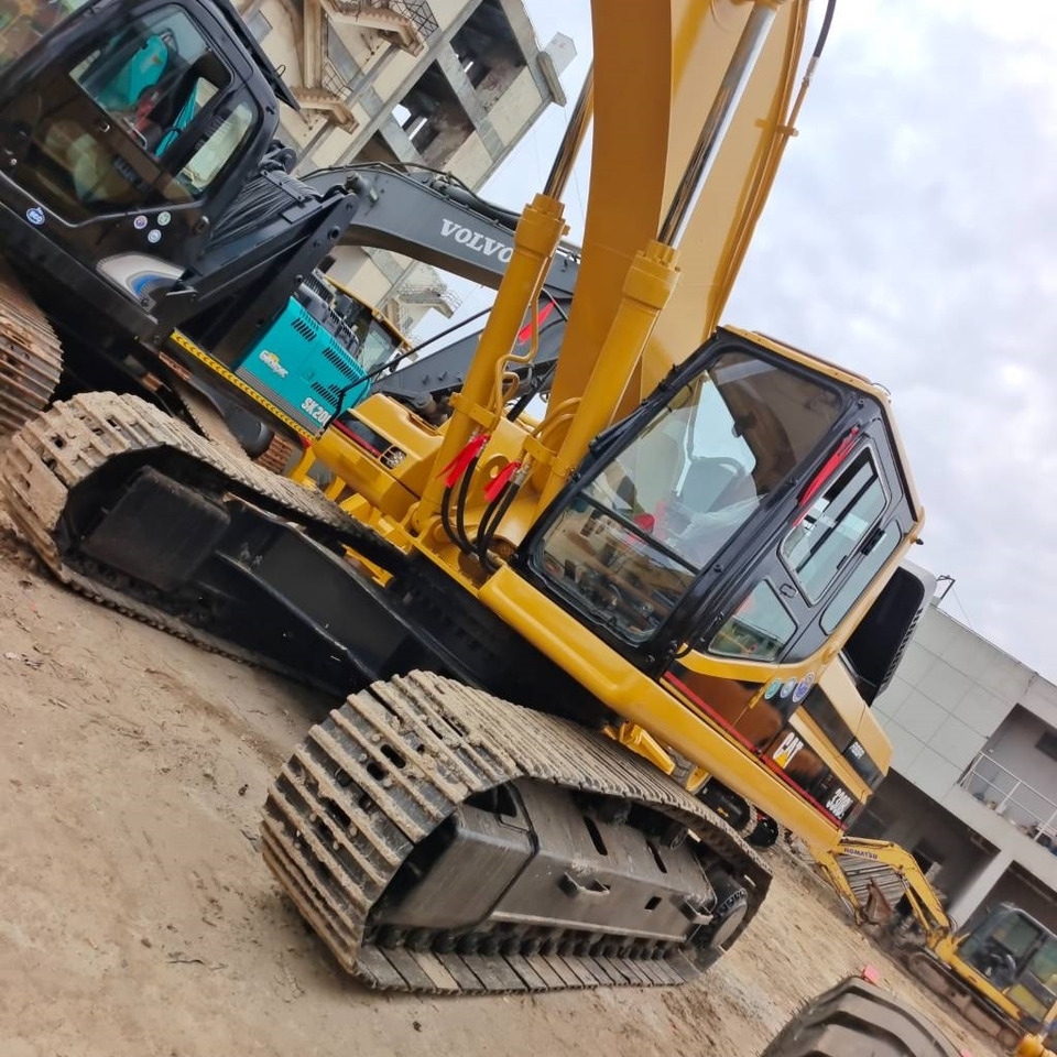 CAT 330 B L - Гусеничный экскаватор: фото 5 CAT 330 B L - Гусеничный экскаватор: фото 5