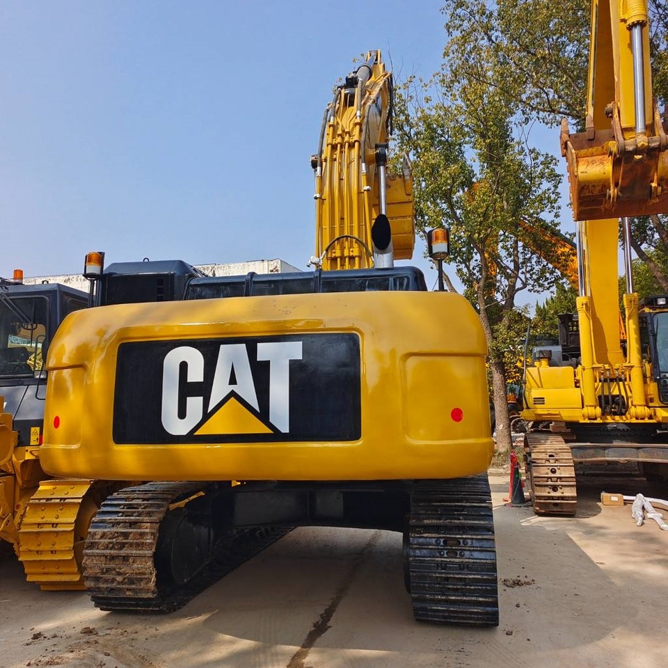 CAT 330D - Гусеничный экскаватор: фото 2 CAT 330D - Гусеничный экскаватор: фото 2
