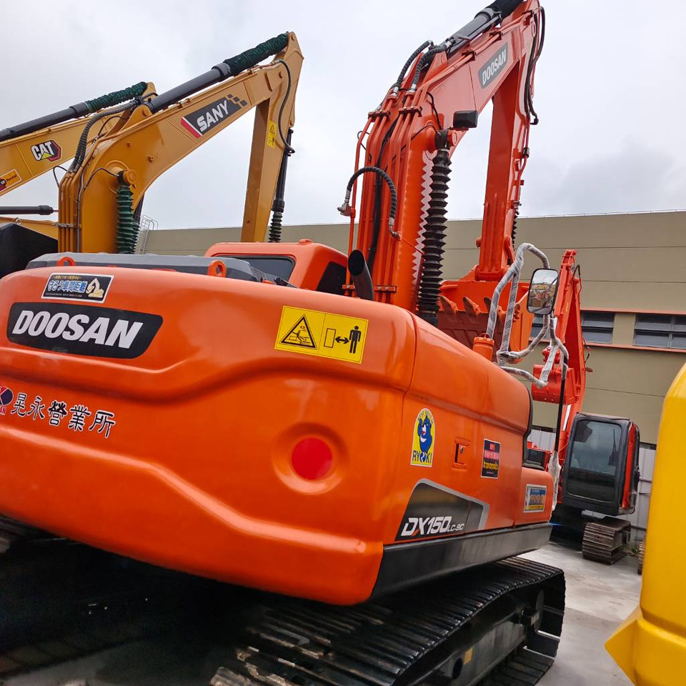 Doosan DX 150 LC - Гусеничный экскаватор: фото 1 Doosan DX 150 LC - Гусеничный экскаватор: фото 1