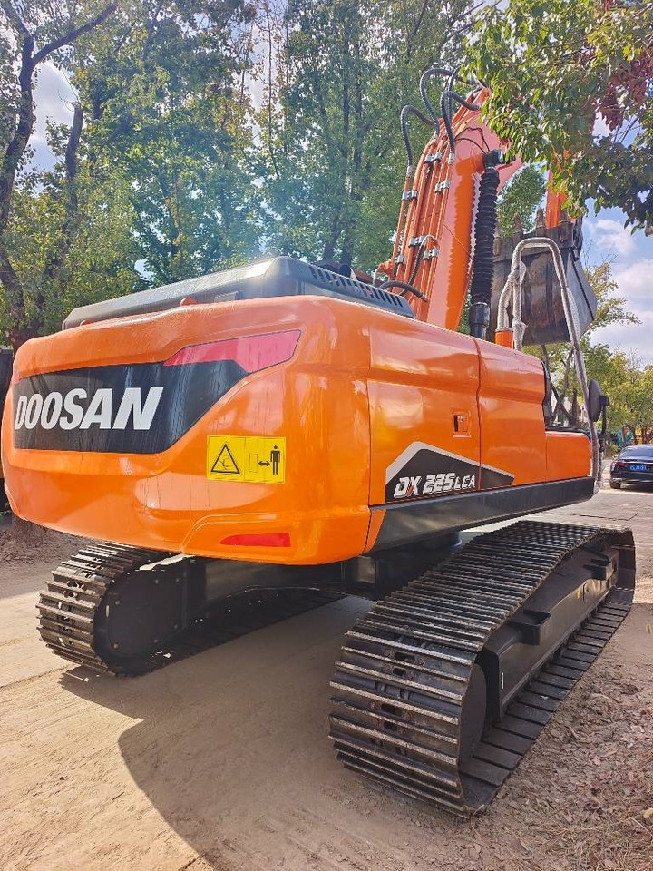 Doosan DX 225 LC - Гусеничный экскаватор: фото 3 Doosan DX 225 LC - Гусеничный экскаватор: фото 3