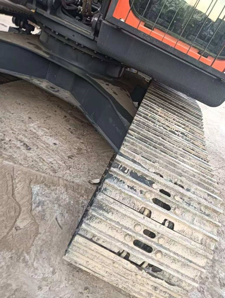 Doosan DX 225 LC - Гусеничный экскаватор: фото 4 Doosan DX 225 LC - Гусеничный экскаватор: фото 4