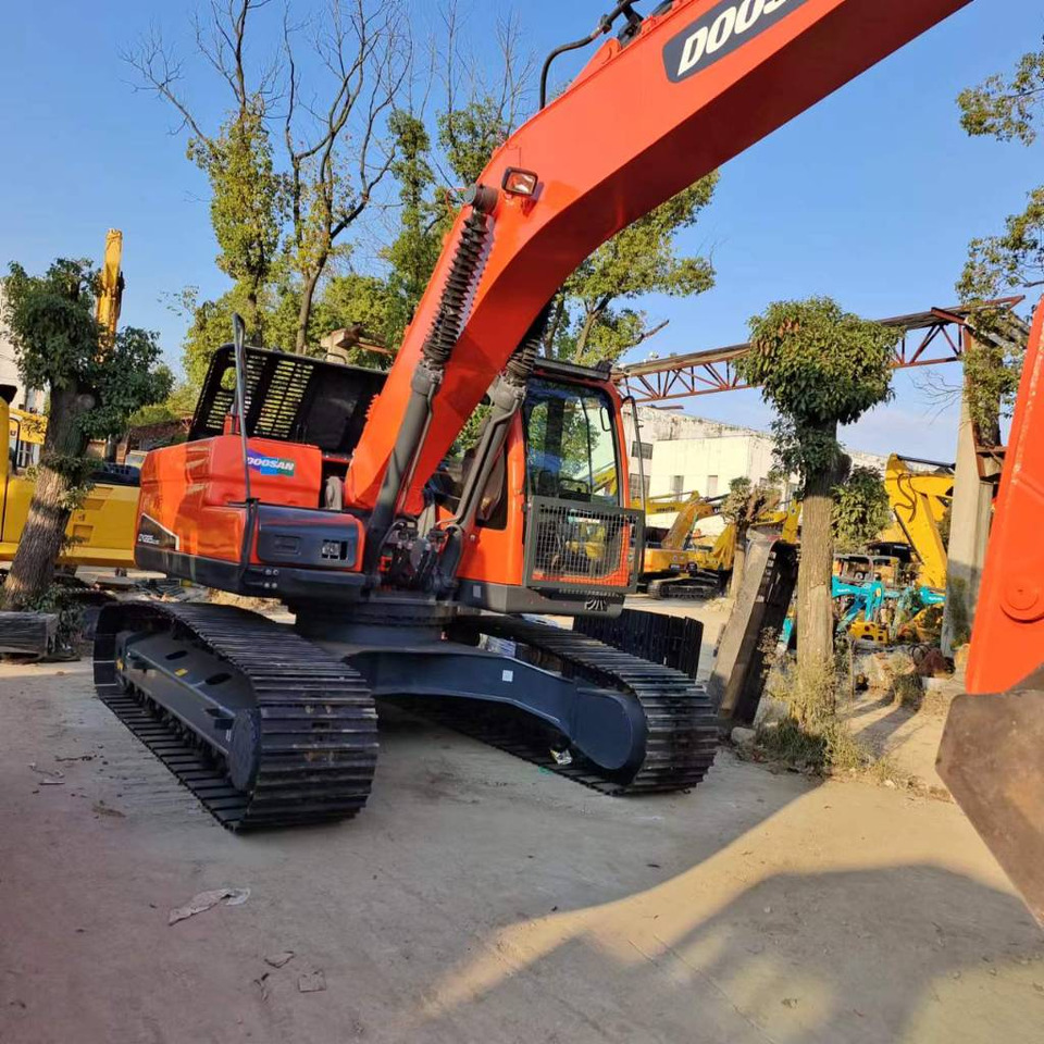 Doosan DX 225 LC - Гусеничный экскаватор: фото 3 Doosan DX 225 LC - Гусеничный экскаватор: фото 3