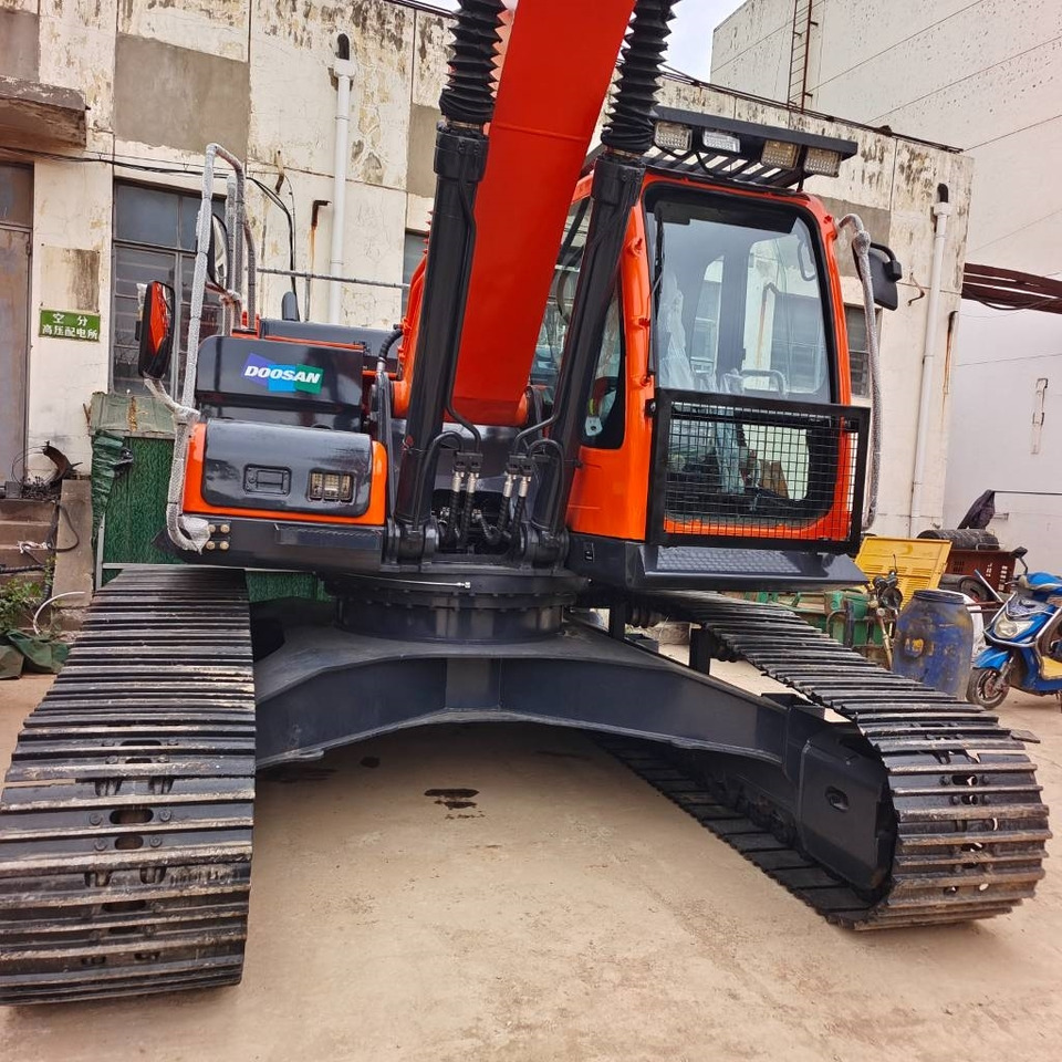 Doosan DX 300 - Гусеничный экскаватор: фото 5 Doosan DX 300 - Гусеничный экскаватор: фото 5