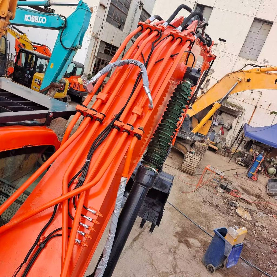 Doosan DX 300 - Гусеничный экскаватор: фото 4 Doosan DX 300 - Гусеничный экскаватор: фото 4