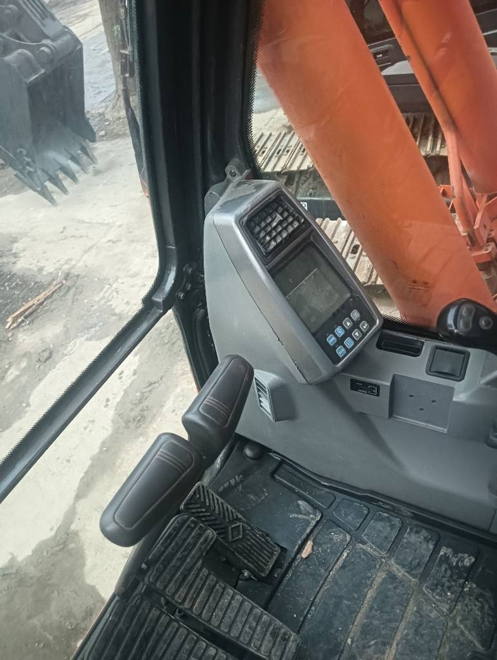 Doosan DX 300 LC-9C - Гусеничный экскаватор: фото 4 Doosan DX 300 LC-9C - Гусеничный экскаватор: фото 4