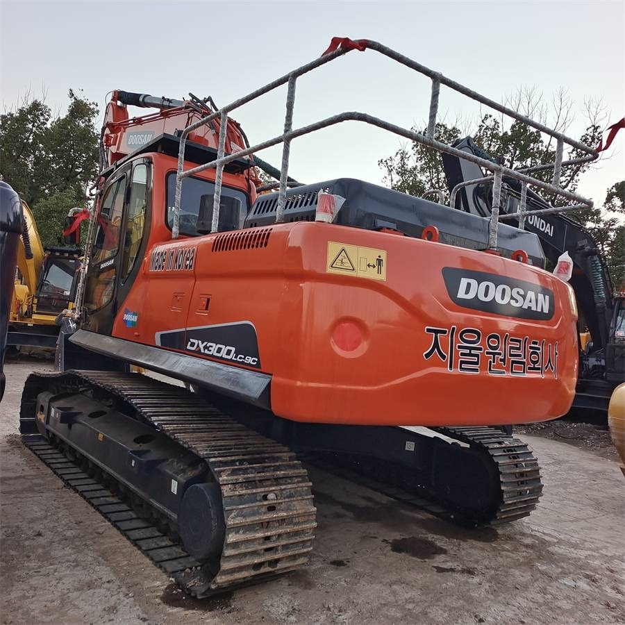 Doosan DX 300 LC - Гусеничный экскаватор: фото 4 Doosan DX 300 LC - Гусеничный экскаватор: фото 4