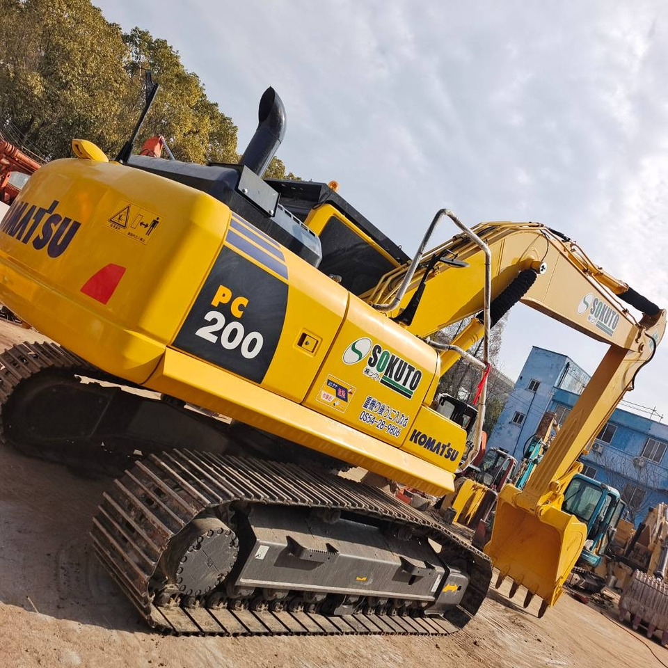 Komatsu PC 200-8 - Гусеничный экскаватор: фото 1 Komatsu PC 200-8 - Гусеничный экскаватор: фото 1