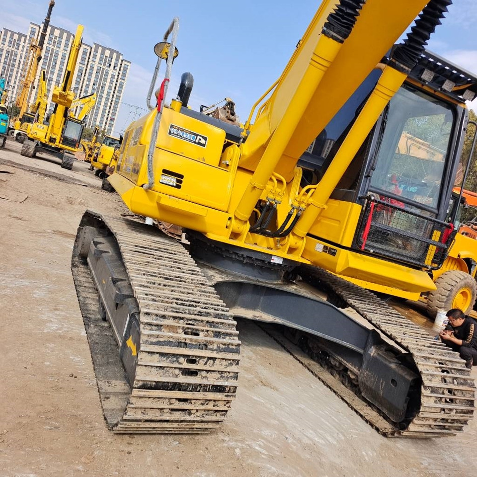 Komatsu PC 200-8 - Гусеничный экскаватор: фото 3 Komatsu PC 200-8 - Гусеничный экскаватор: фото 3