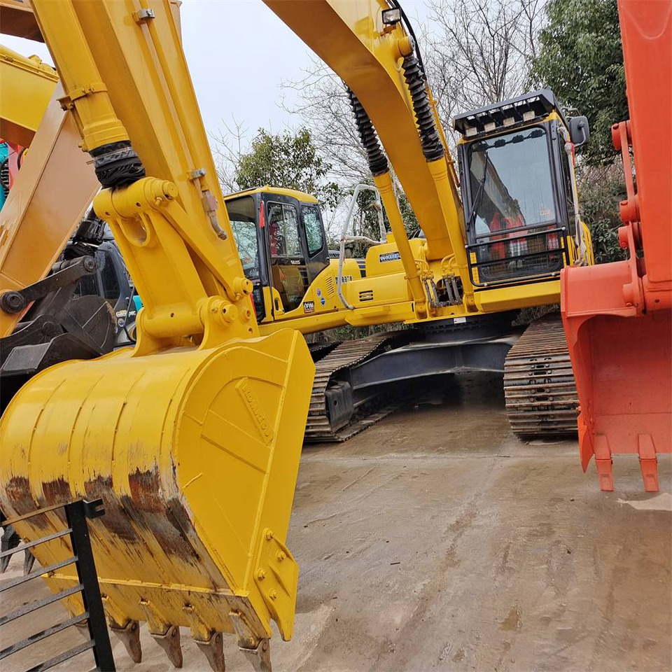 Komatsu PC 210 LC - Гусеничный экскаватор: фото 2 Komatsu PC 210 LC - Гусеничный экскаватор: фото 2
