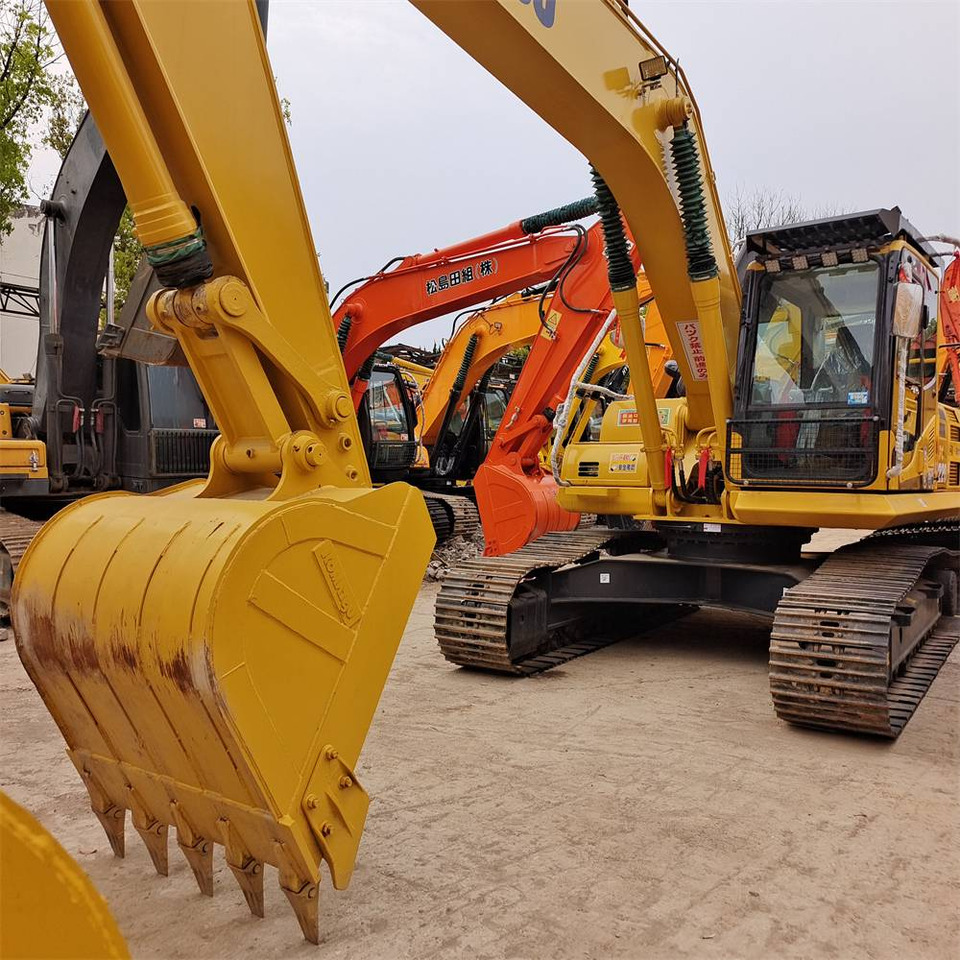 Komatsu PC 220-8 - Гусеничный экскаватор: фото 4 Komatsu PC 220-8 - Гусеничный экскаватор: фото 4