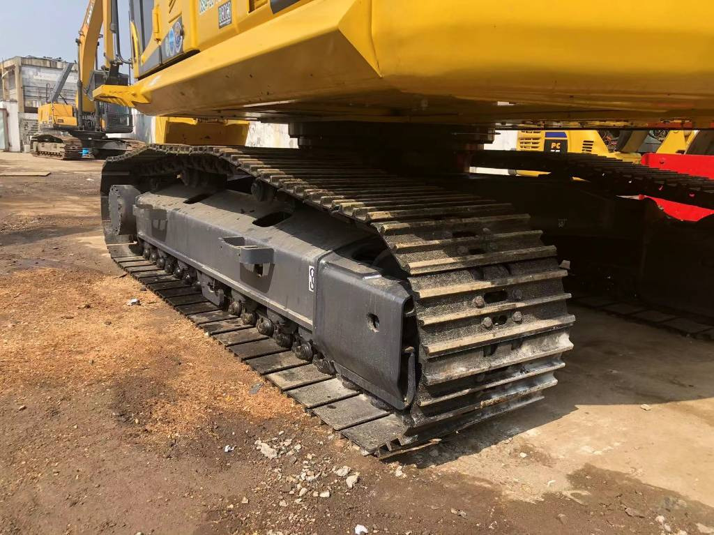 Komatsu PC 220-8 - Гусеничный экскаватор: фото 3 Komatsu PC 220-8 - Гусеничный экскаватор: фото 3