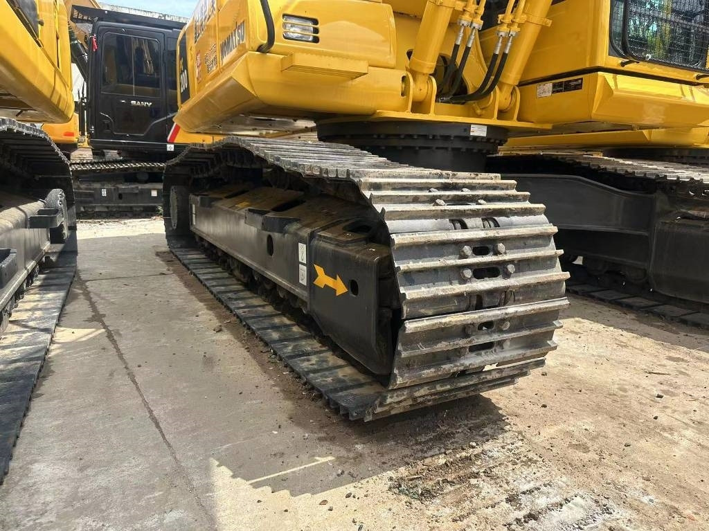 Komatsu PC 220 - Гусеничный экскаватор: фото 4 Komatsu PC 220 - Гусеничный экскаватор: фото 4