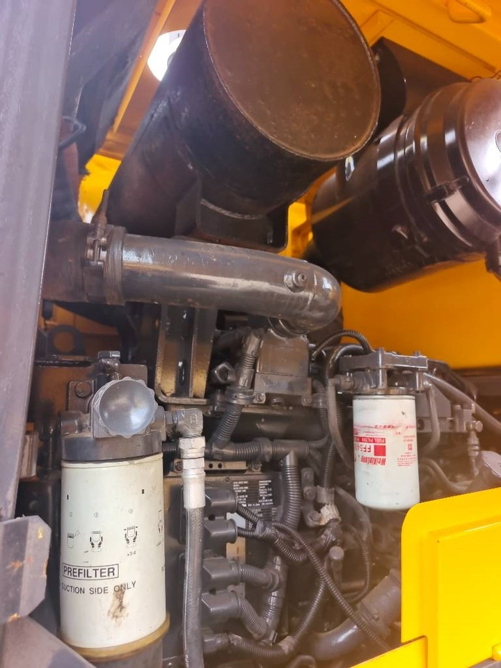 Komatsu WA 380 - Гусеничный экскаватор: фото 5 Komatsu WA 380 - Гусеничный экскаватор: фото 5