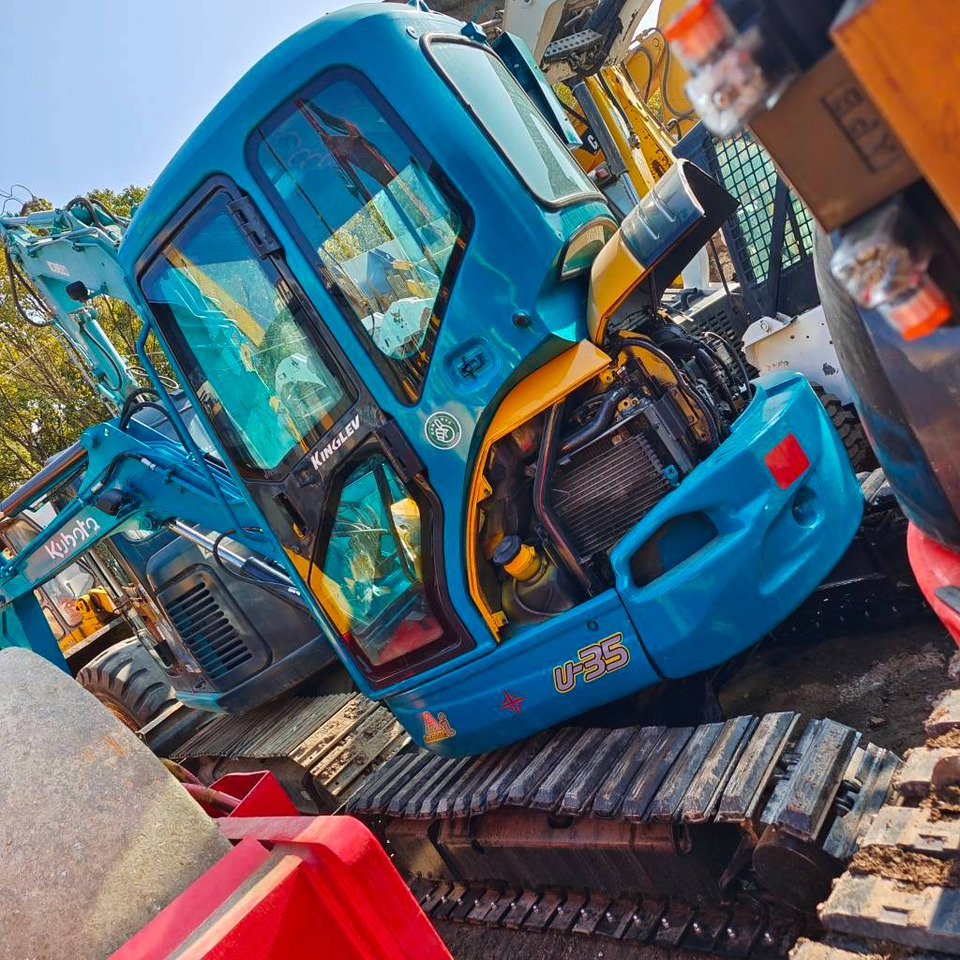 Kubota U-35 - Мини-экскаватор: фото 1 Kubota U-35 - Мини-экскаватор: фото 1
