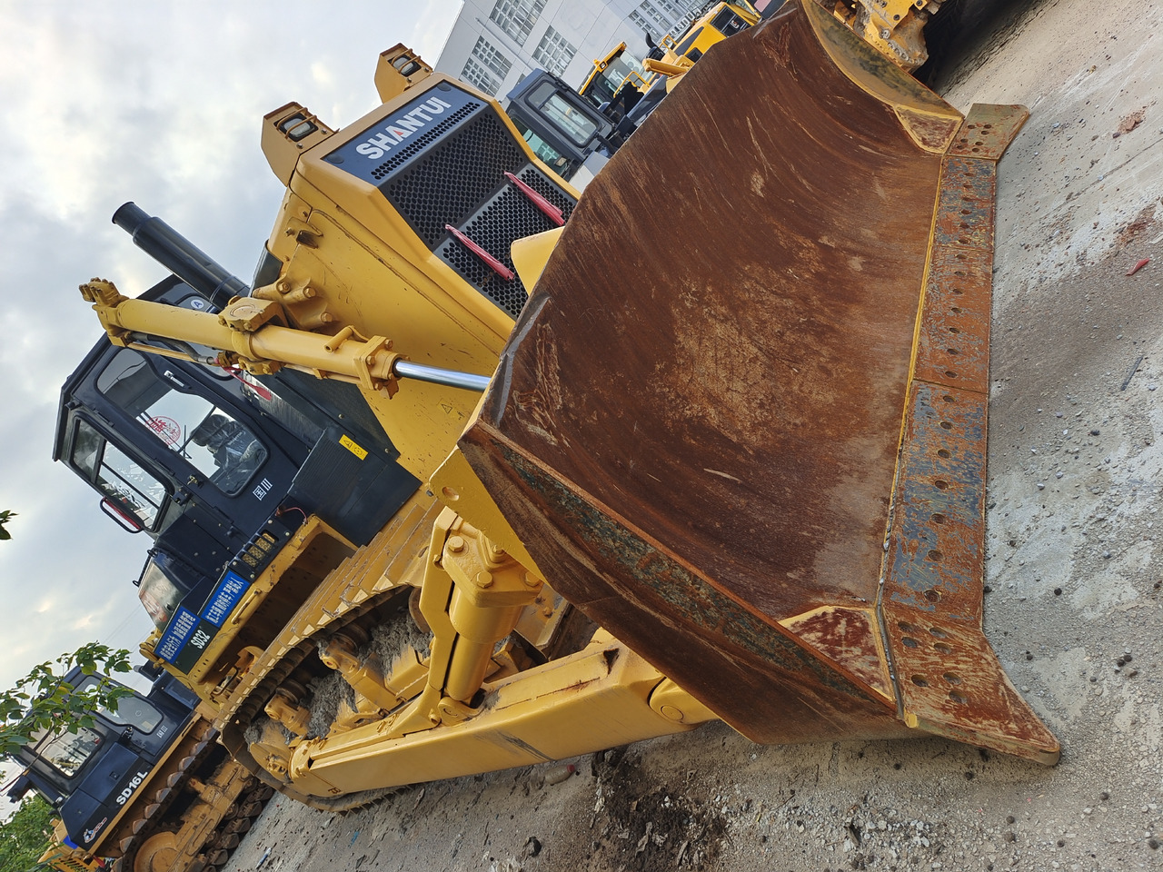Бульдозер SHANTUI SD32: фото 1