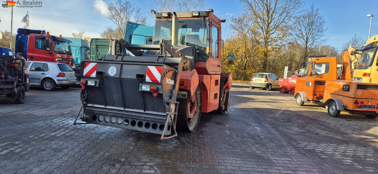 Bomag BW 174 AD2 | 12 t | Splitstreuer | Vibrator | Voll funktionsfähig - Каток: фото 1 Bomag BW 174 AD2 | 12 t | Splitstreuer | Vibrator | Voll funktionsfähig - Каток: фото 1