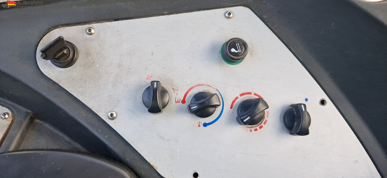 JCB 436Z Hochkippschaufel Wandler neu, Ölpumpe neu - Колёсный погрузчик: фото 4 JCB 436Z Hochkippschaufel Wandler neu, Ölpumpe neu - Колёсный погрузчик: фото 4